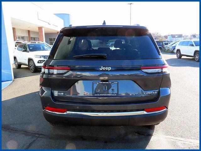 new 2025 Jeep Grand Cherokee car, priced at $43,090