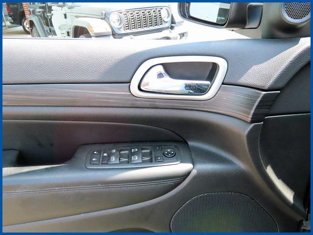 used 2022 Jeep Grand Cherokee car, priced at $31,987