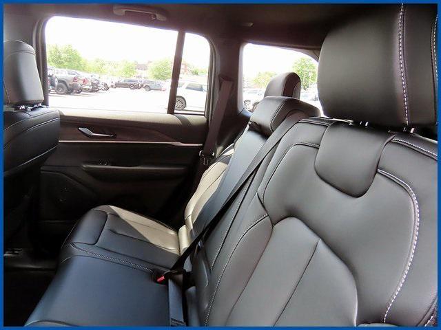 new 2025 Jeep Grand Cherokee car, priced at $48,485