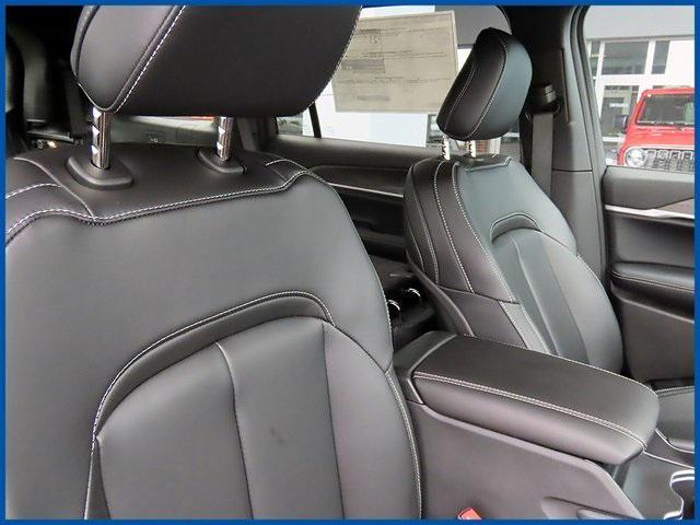 new 2025 Jeep Grand Cherokee L car, priced at $51,335