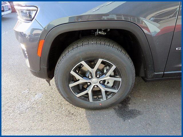 new 2025 Jeep Grand Cherokee car, priced at $43,150