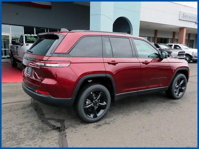 new 2025 Jeep Grand Cherokee car, priced at $47,985