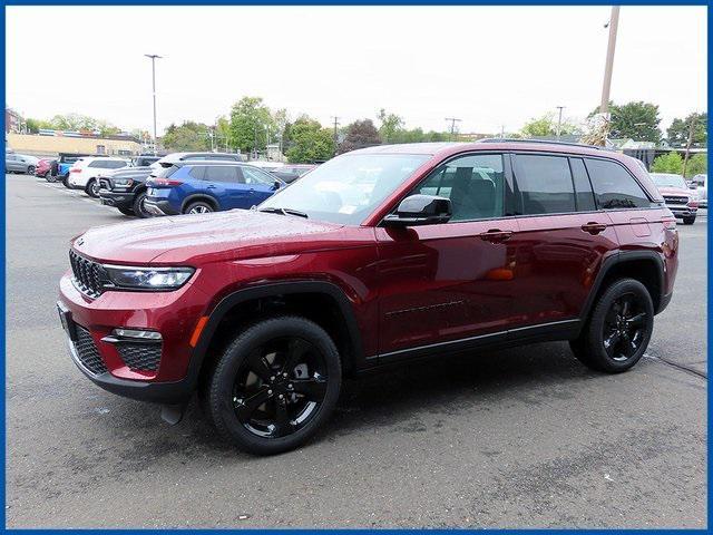 new 2025 Jeep Grand Cherokee car, priced at $47,985
