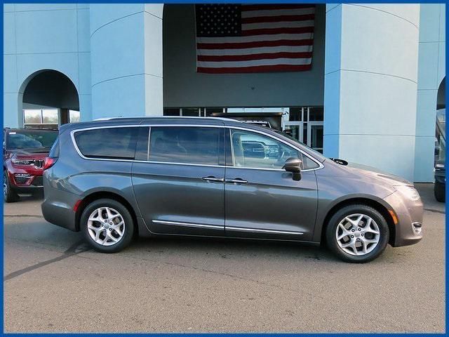 used 2018 Chrysler Pacifica car, priced at $12,987