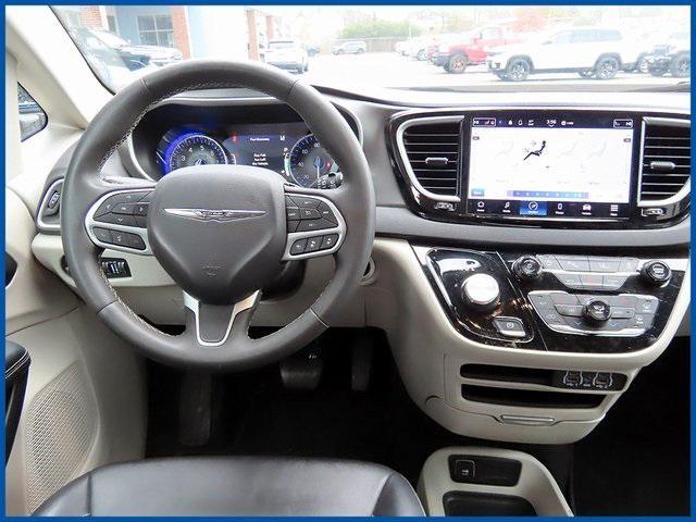 used 2024 Chrysler Pacifica car, priced at $33,987