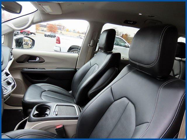 used 2024 Chrysler Pacifica car, priced at $33,987