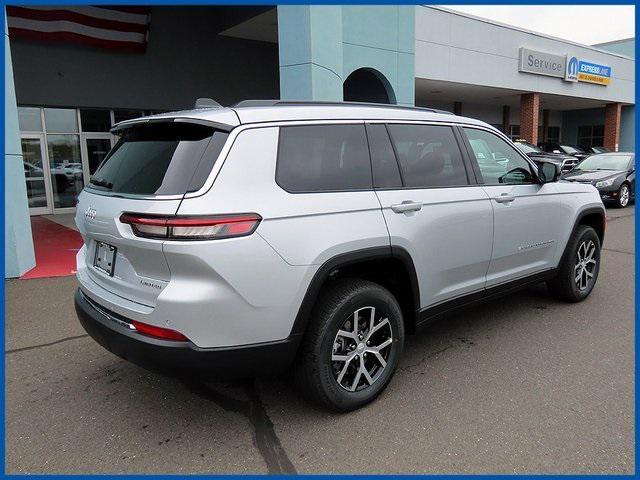 new 2024 Jeep Grand Cherokee L car, priced at $52,185