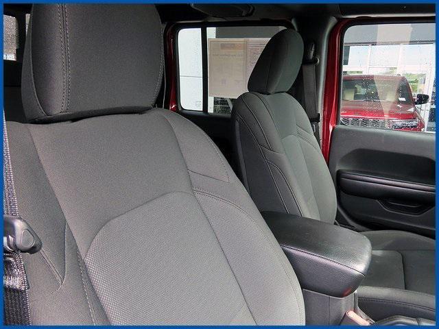 used 2021 Jeep Gladiator car, priced at $30,987