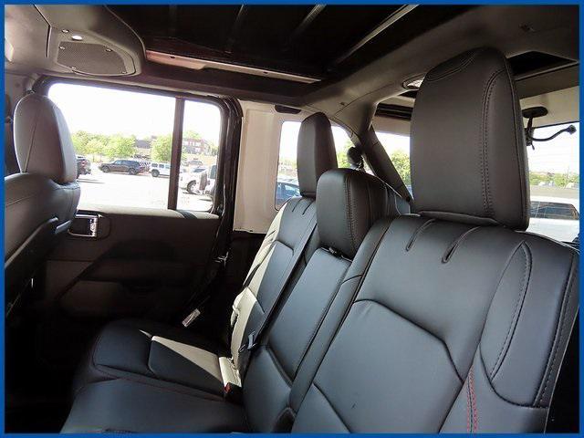 new 2025 Jeep Wrangler car, priced at $71,550