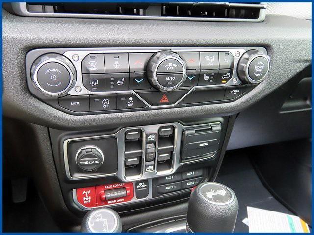 new 2025 Jeep Wrangler car, priced at $56,355