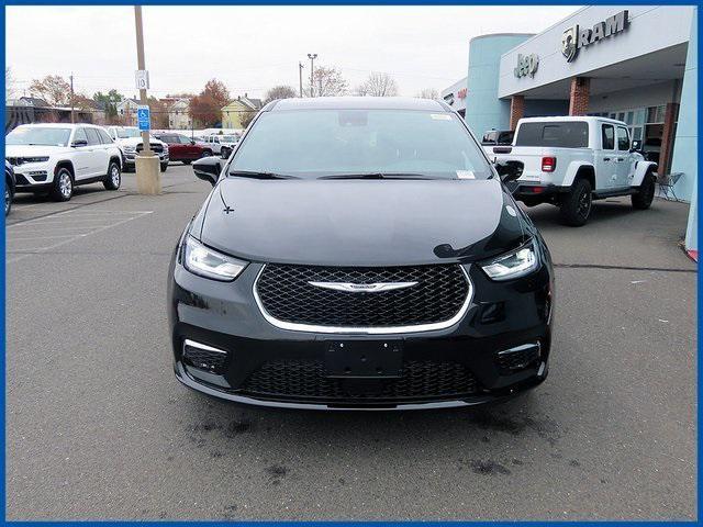 new 2026 Chrysler Pacifica car, priced at $45,135