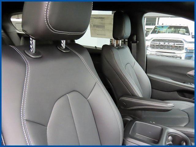 new 2026 Chrysler Pacifica car, priced at $45,135