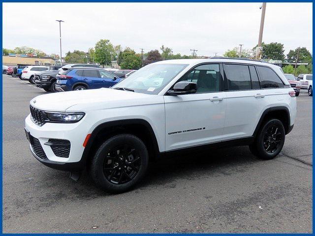 new 2025 Jeep Grand Cherokee car, priced at $41,385