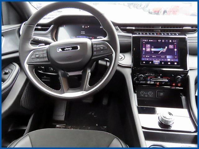 new 2025 Jeep Grand Cherokee car, priced at $41,385