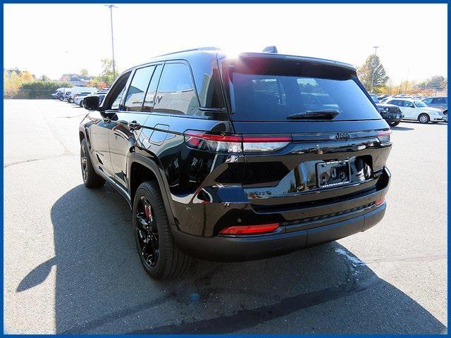 new 2025 Jeep Grand Cherokee car, priced at $48,035