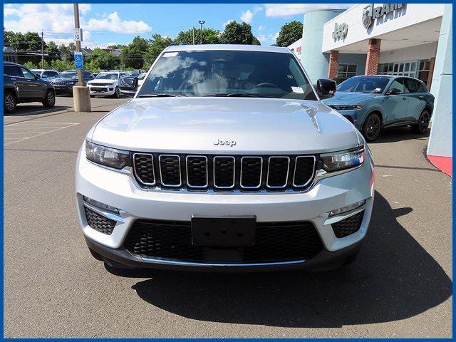 new 2024 Jeep Grand Cherokee car, priced at $42,717