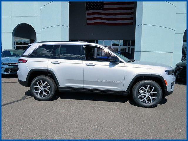 new 2024 Jeep Grand Cherokee car, priced at $39,988