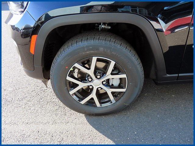 new 2025 Jeep Grand Cherokee car, priced at $43,986