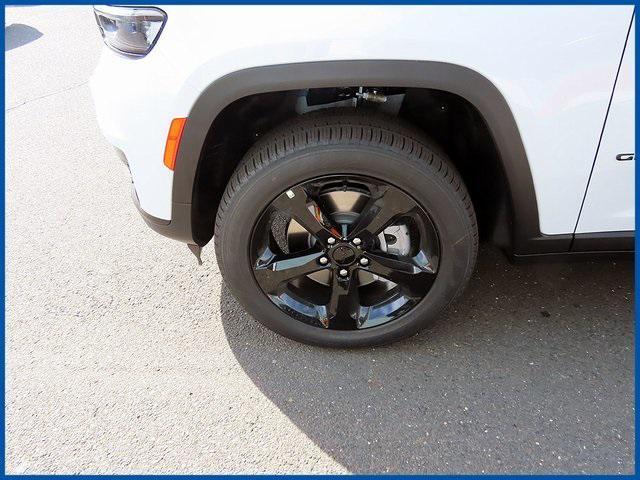 new 2025 Jeep Grand Cherokee L car, priced at $50,490