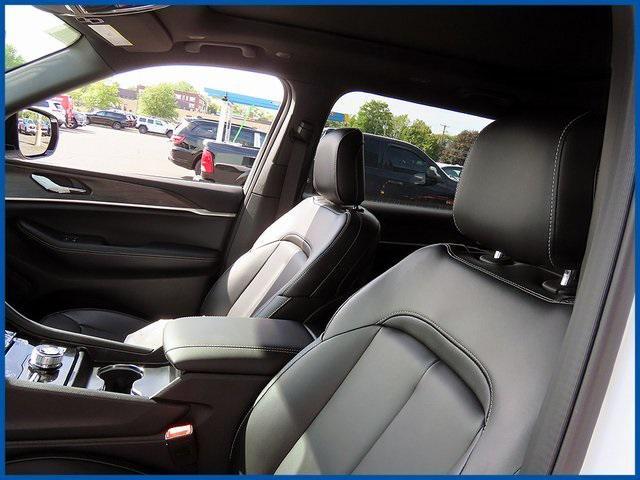 new 2025 Jeep Grand Cherokee L car, priced at $49,740