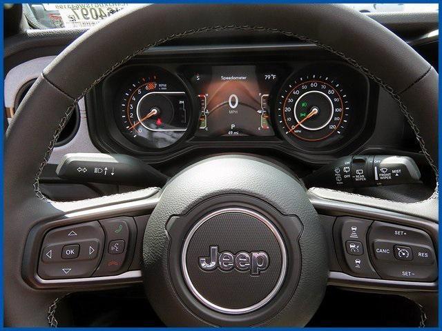 new 2025 Jeep Wrangler car, priced at $57,270