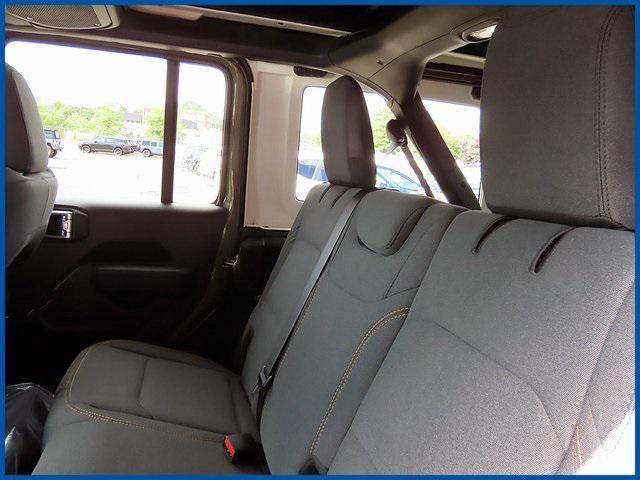 new 2025 Jeep Wrangler car, priced at $57,270