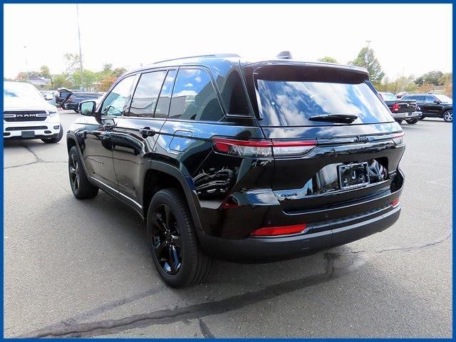 new 2025 Jeep Grand Cherokee car, priced at $47,985