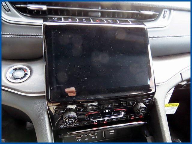 new 2025 Jeep Grand Cherokee car, priced at $47,985