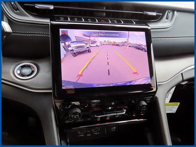 new 2025 Jeep Grand Cherokee car, priced at $47,985