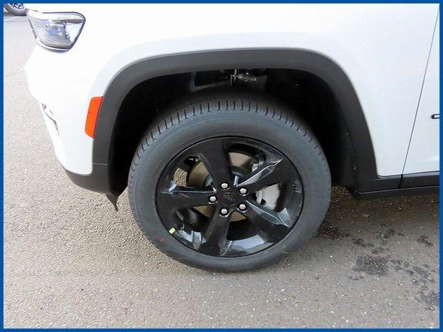 new 2025 Jeep Grand Cherokee car, priced at $44,907