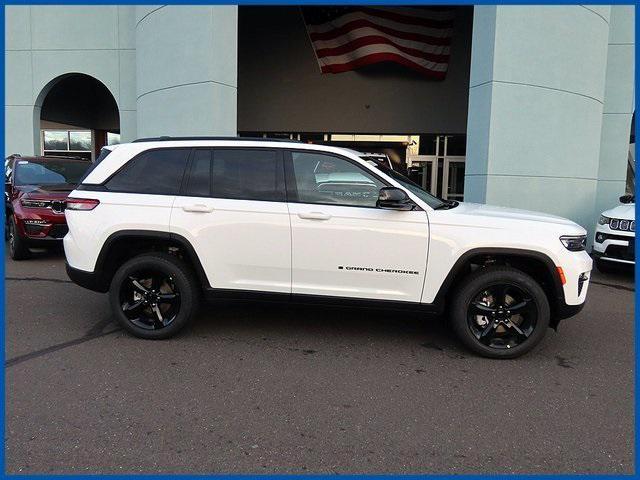 new 2025 Jeep Grand Cherokee car, priced at $47,440