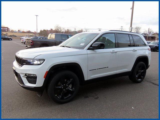 new 2025 Jeep Grand Cherokee car, priced at $44,907