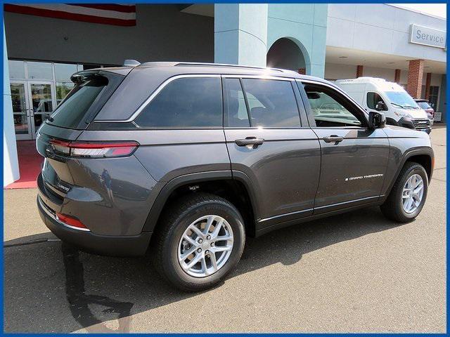 new 2024 Jeep Grand Cherokee car, priced at $39,970