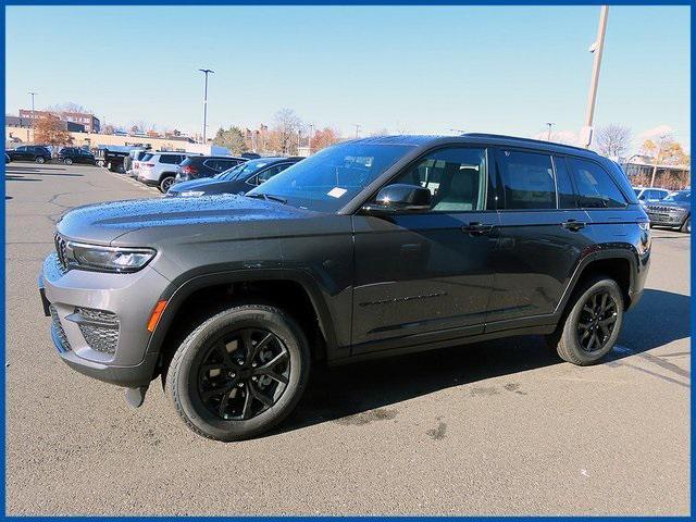 new 2025 Jeep Grand Cherokee car, priced at $41,530