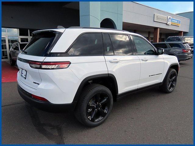 new 2025 Jeep Grand Cherokee car, priced at $44,987