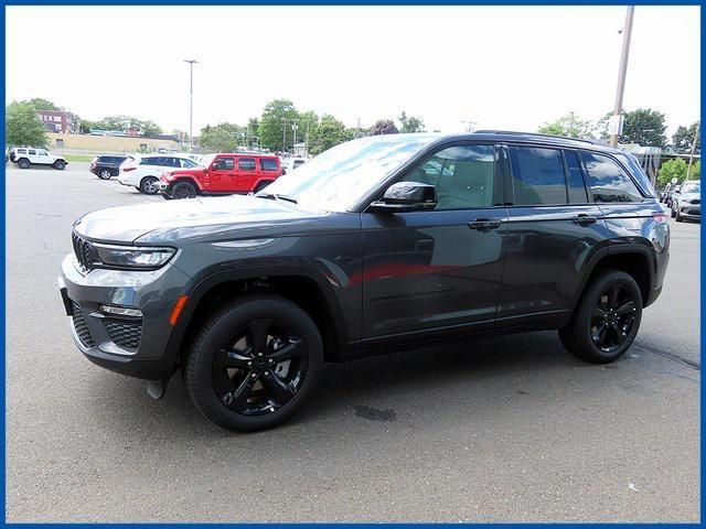 new 2025 Jeep Grand Cherokee car, priced at $48,485