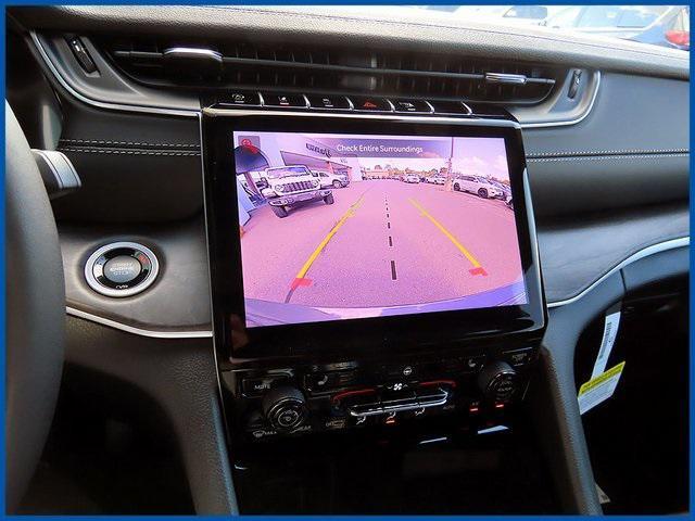 new 2025 Jeep Grand Cherokee car, priced at $47,985