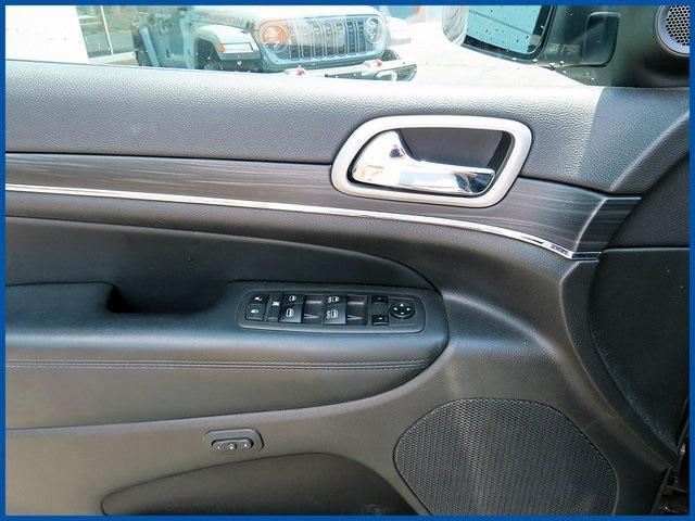 used 2021 Jeep Grand Cherokee car, priced at $21,987