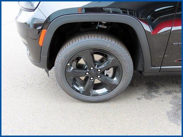new 2025 Jeep Grand Cherokee L car, priced at $52,085