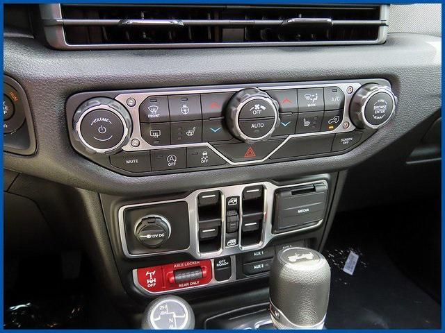 new 2025 Jeep Wrangler car, priced at $56,275