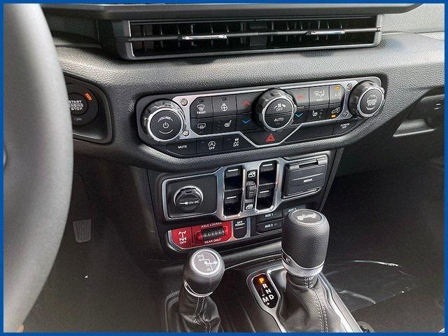 new 2025 Jeep Wrangler car, priced at $54,075