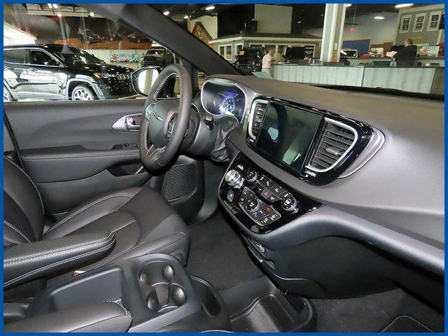 new 2025 Chrysler Voyager car, priced at $41,490