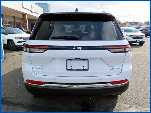 new 2025 Jeep Grand Cherokee car, priced at $42,032