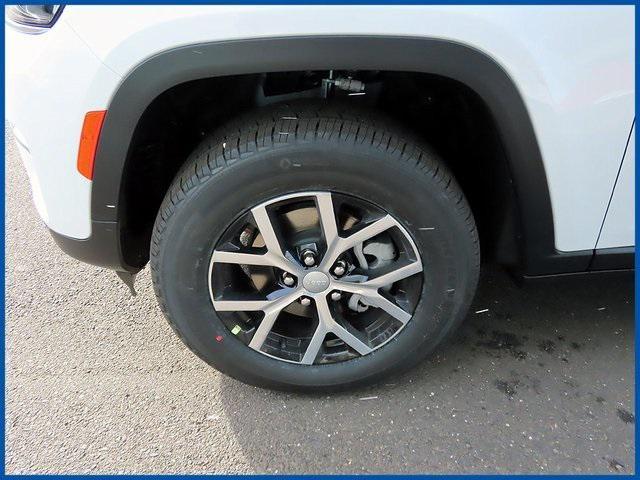 new 2025 Jeep Grand Cherokee car, priced at $42,032