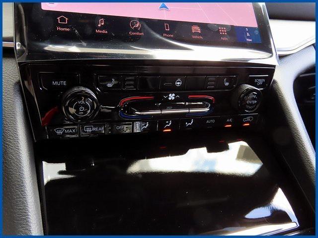 new 2025 Jeep Grand Cherokee L car, priced at $50,335