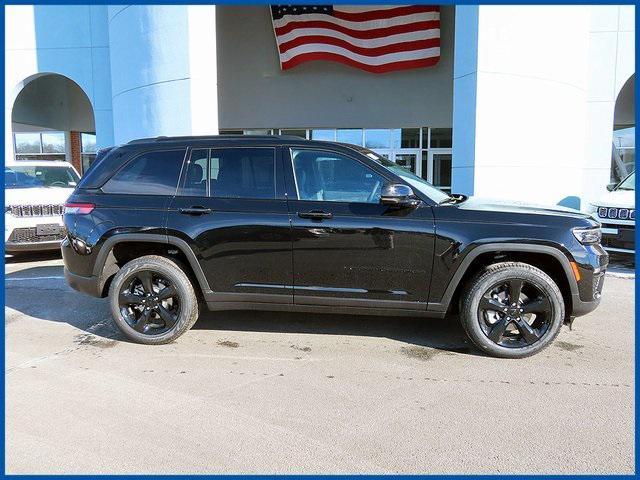 new 2025 Jeep Grand Cherokee car, priced at $44,921