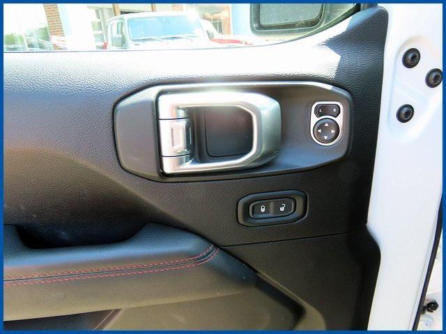 used 2019 Jeep Wrangler Unlimited car, priced at $33,987