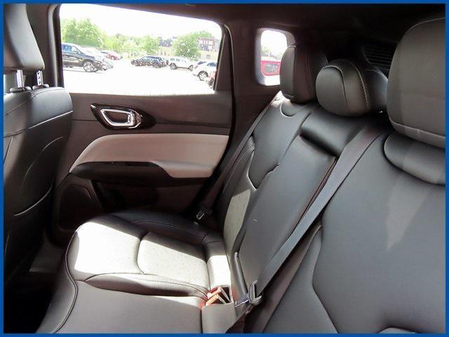 new 2025 Jeep Compass car, priced at $31,335