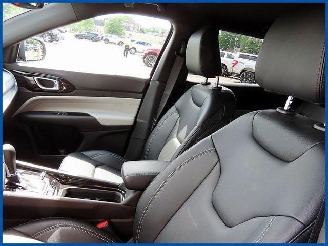 new 2025 Jeep Compass car, priced at $31,335