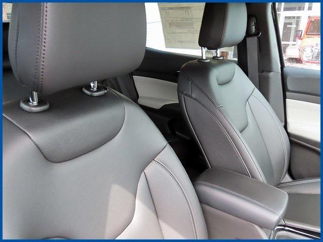 new 2025 Jeep Compass car, priced at $31,335